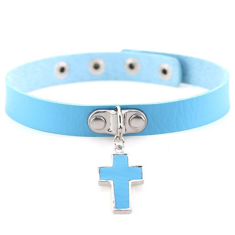 Cross Pendant Choker