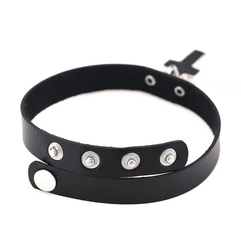 Cross Pendant Choker