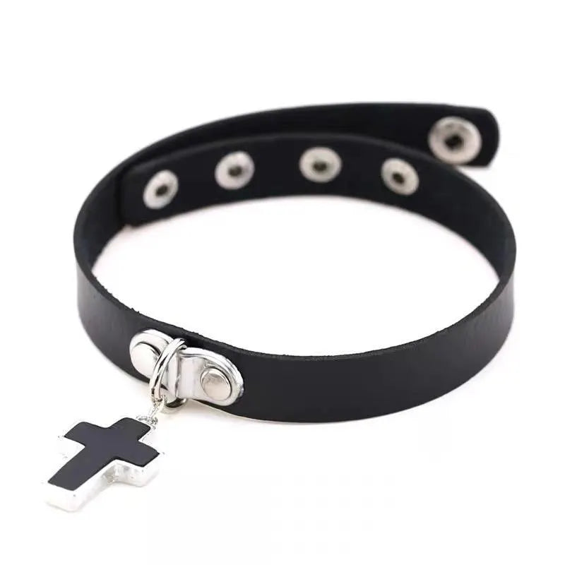 Cross Pendant Choker
