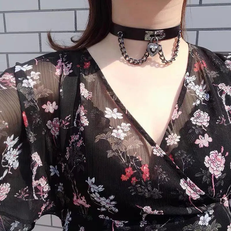 Chained Lock Heart Choker