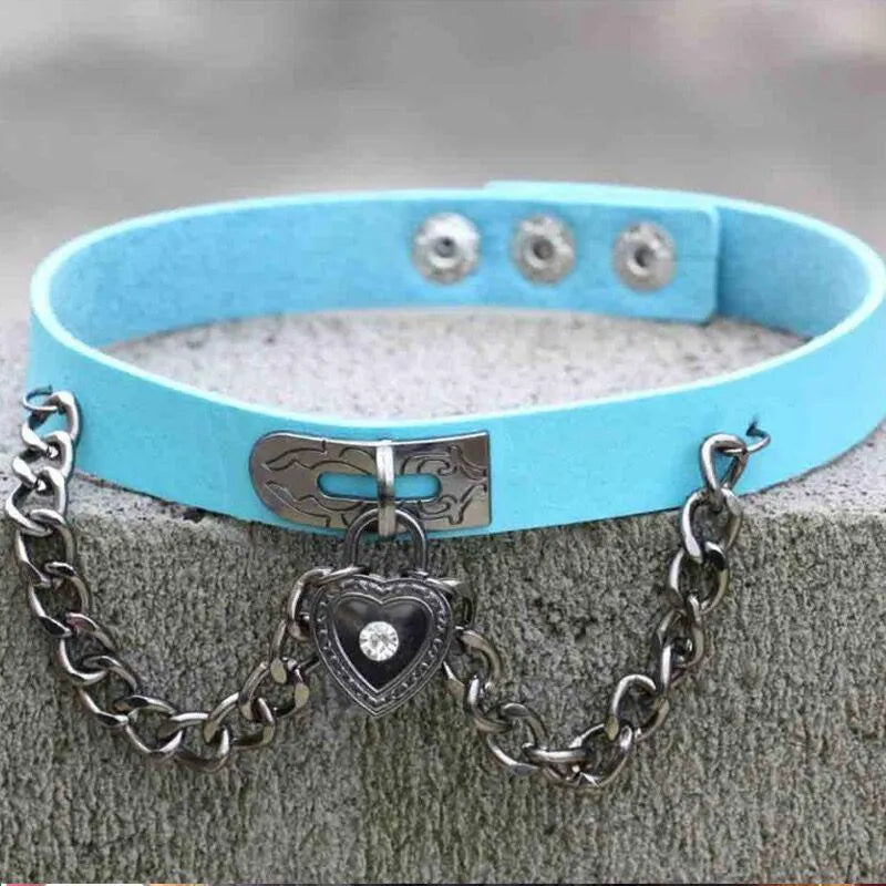 Chained Lock Heart Choker