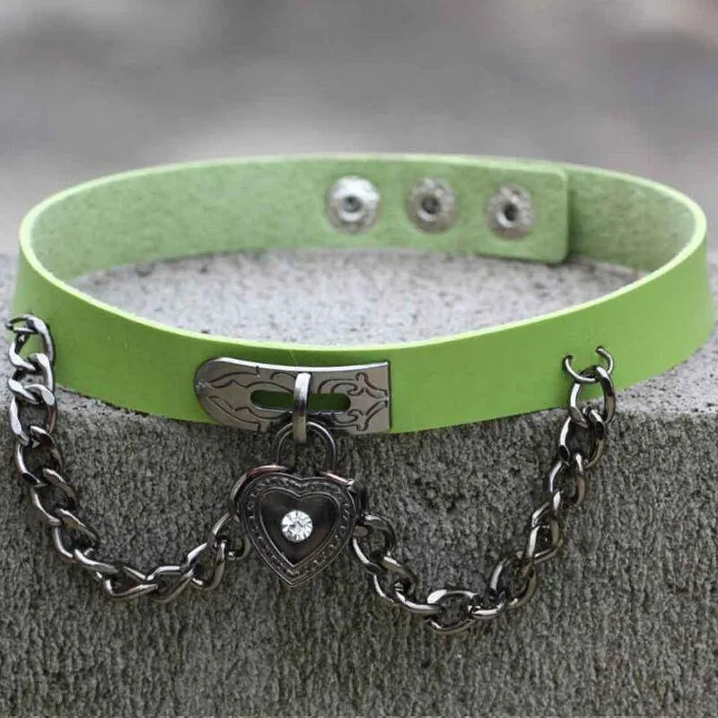 Chained Lock Heart Choker