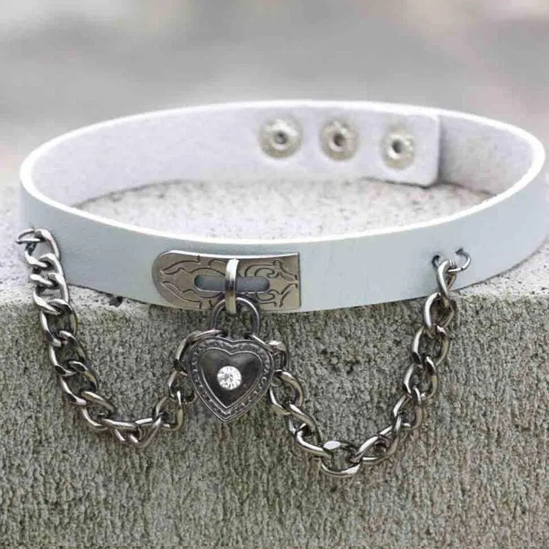 Chained Lock Heart Choker