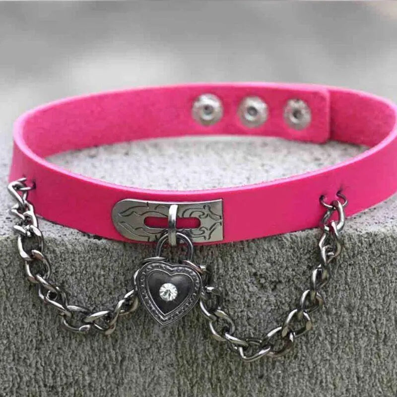 Chained Lock Heart Choker