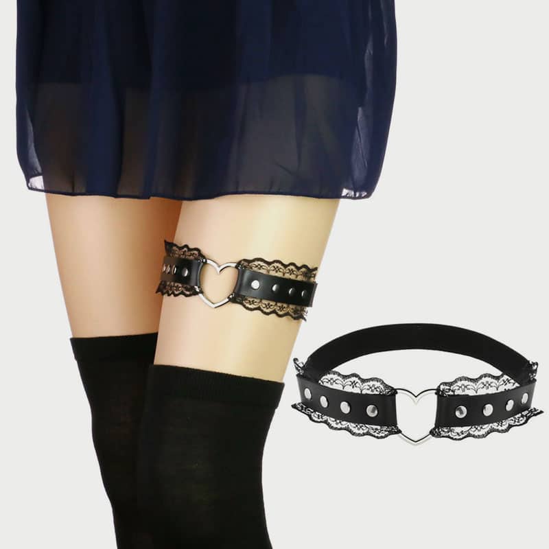 Stab At Their Backs Thigh Garter