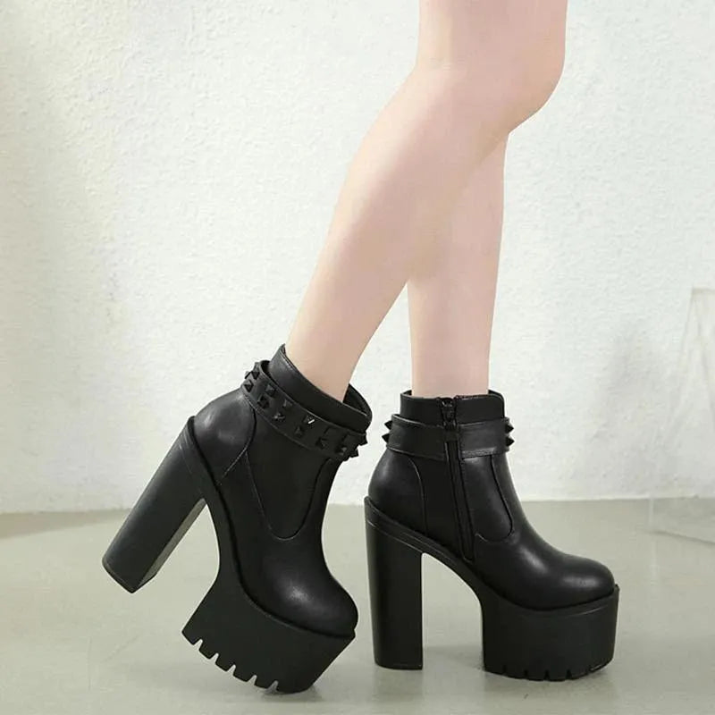 Rivets Ankle Boots
