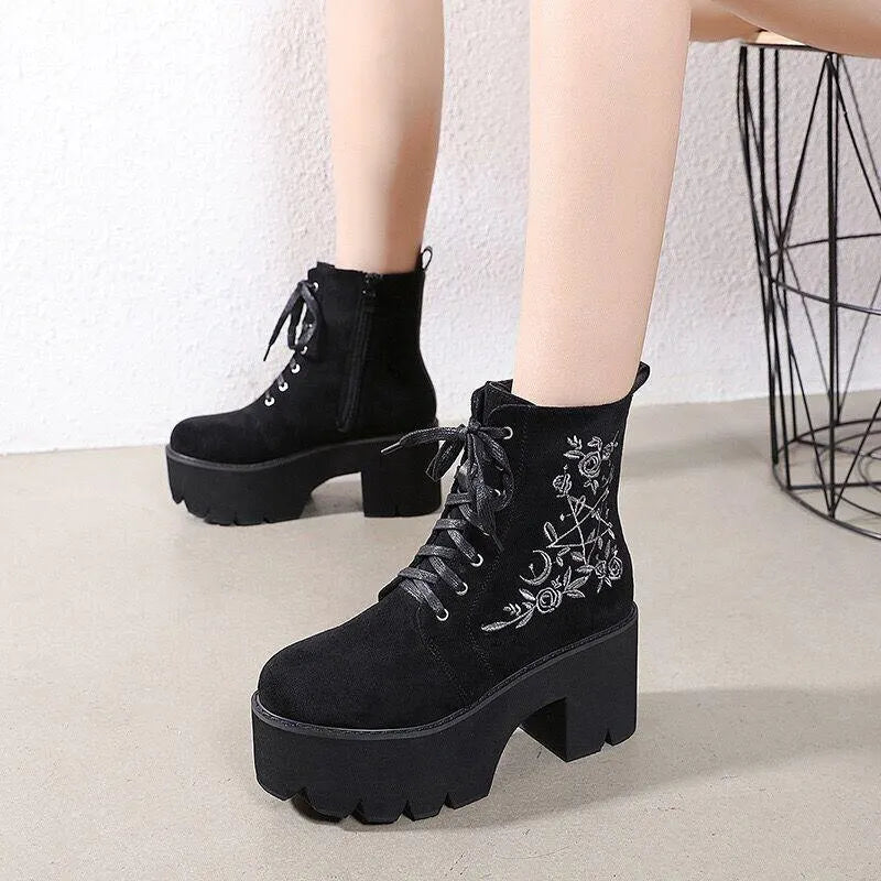 Embroidery Boots