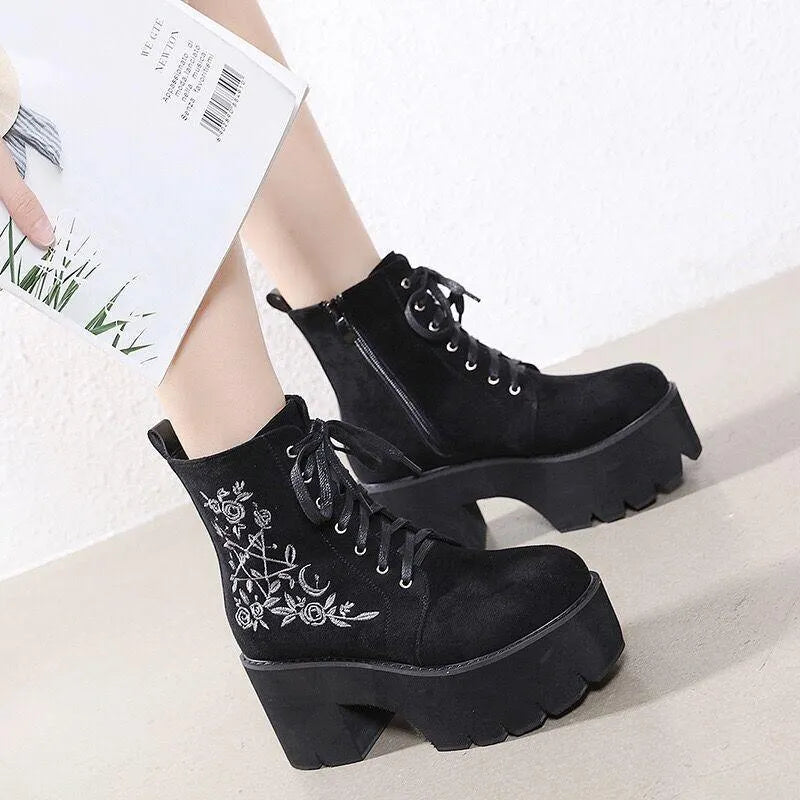Embroidery Boots