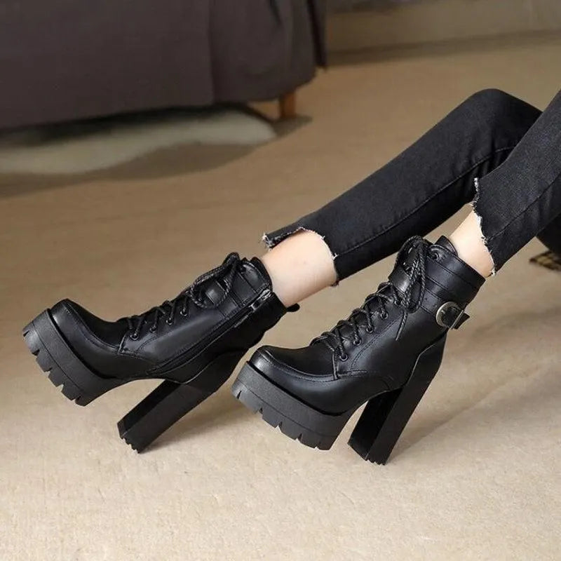 Moscow Zipper Short Boots