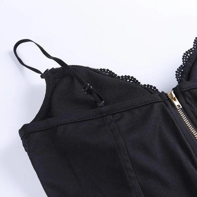 Embroidery V-Neck Black Crop Top