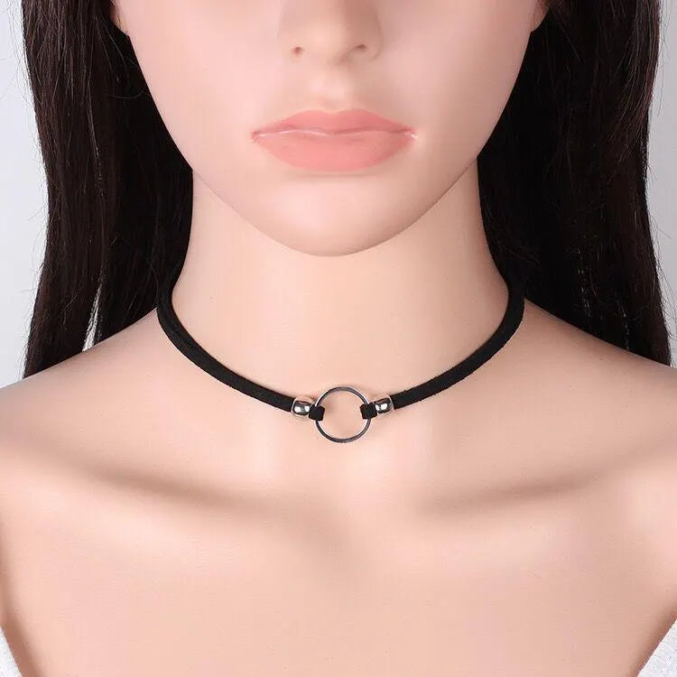 Velvet Ring Choker