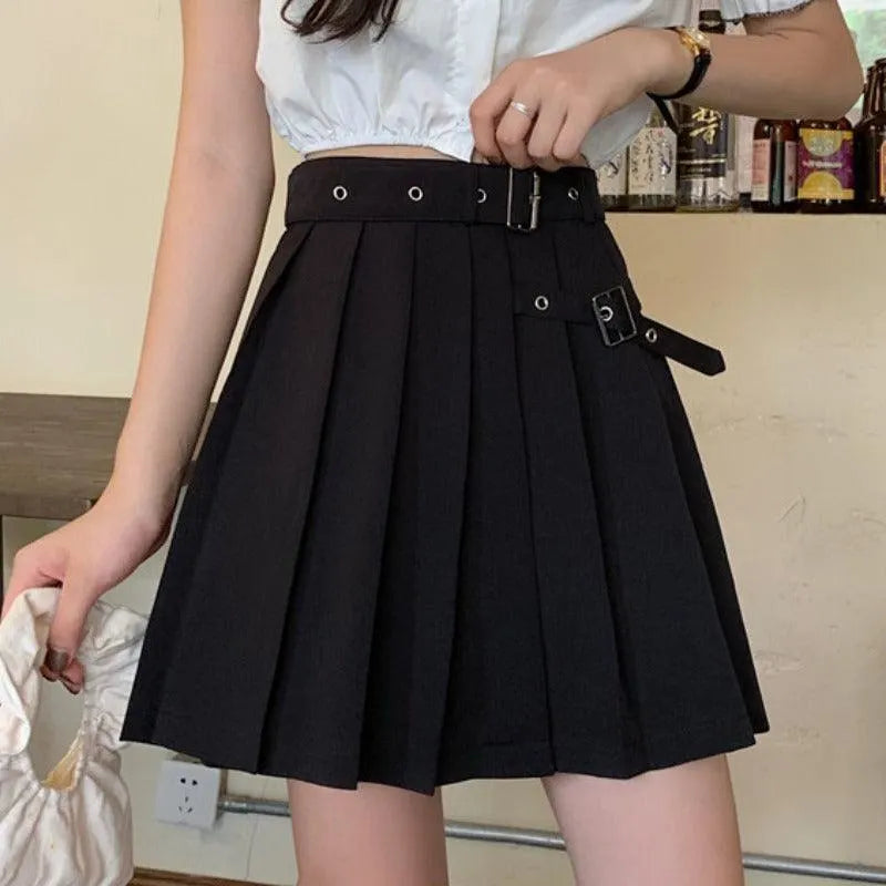 Double Buckle Black Pleated Skirt
