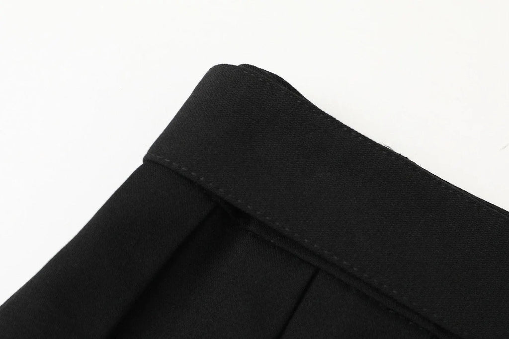 Double Buckle Black Pleated Skirt