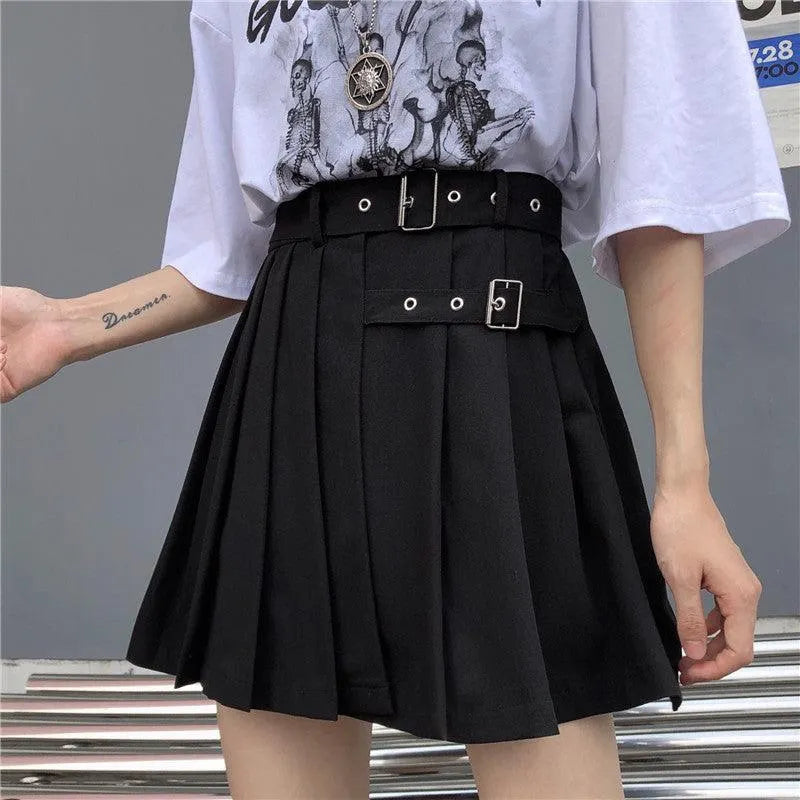 Double Buckle Black Pleated Skirt