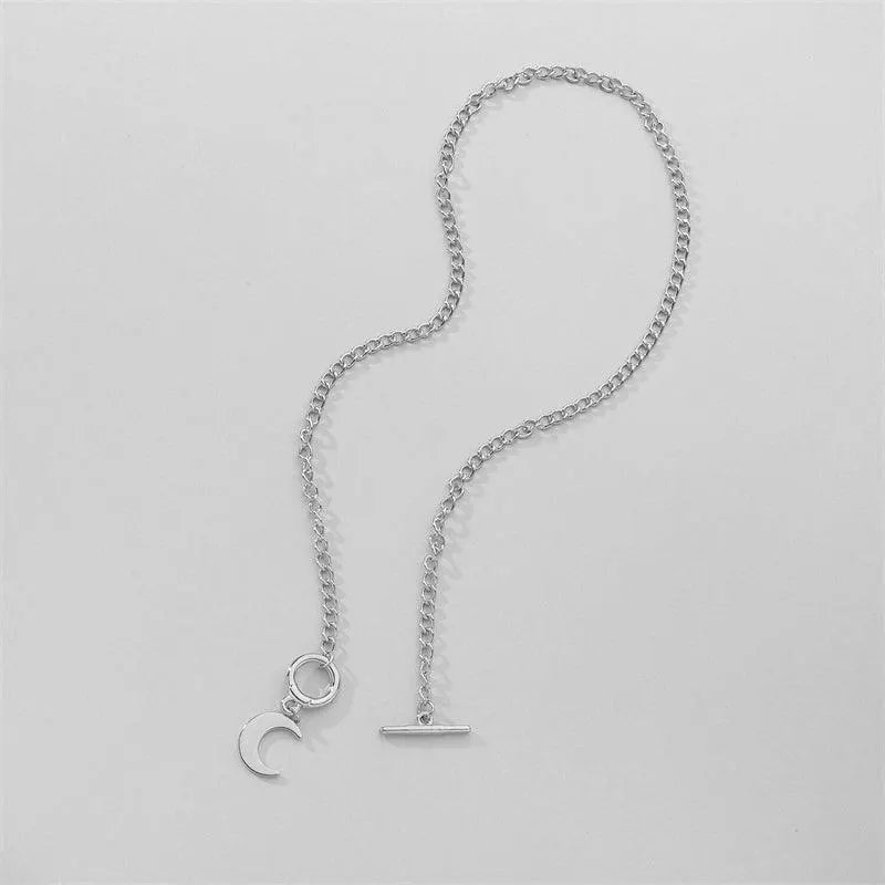 Moon Round T-shaped Buckle Necklace