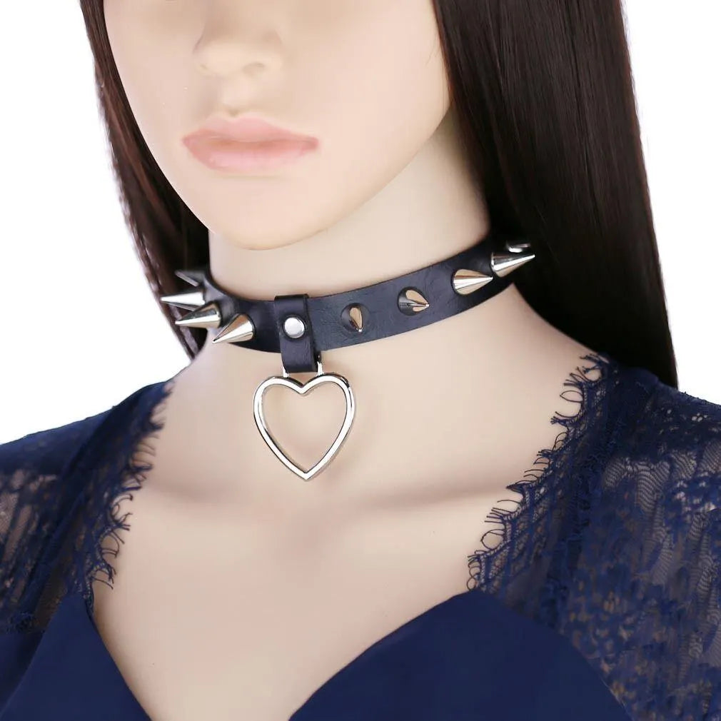 Enraged Spike Heart Choker