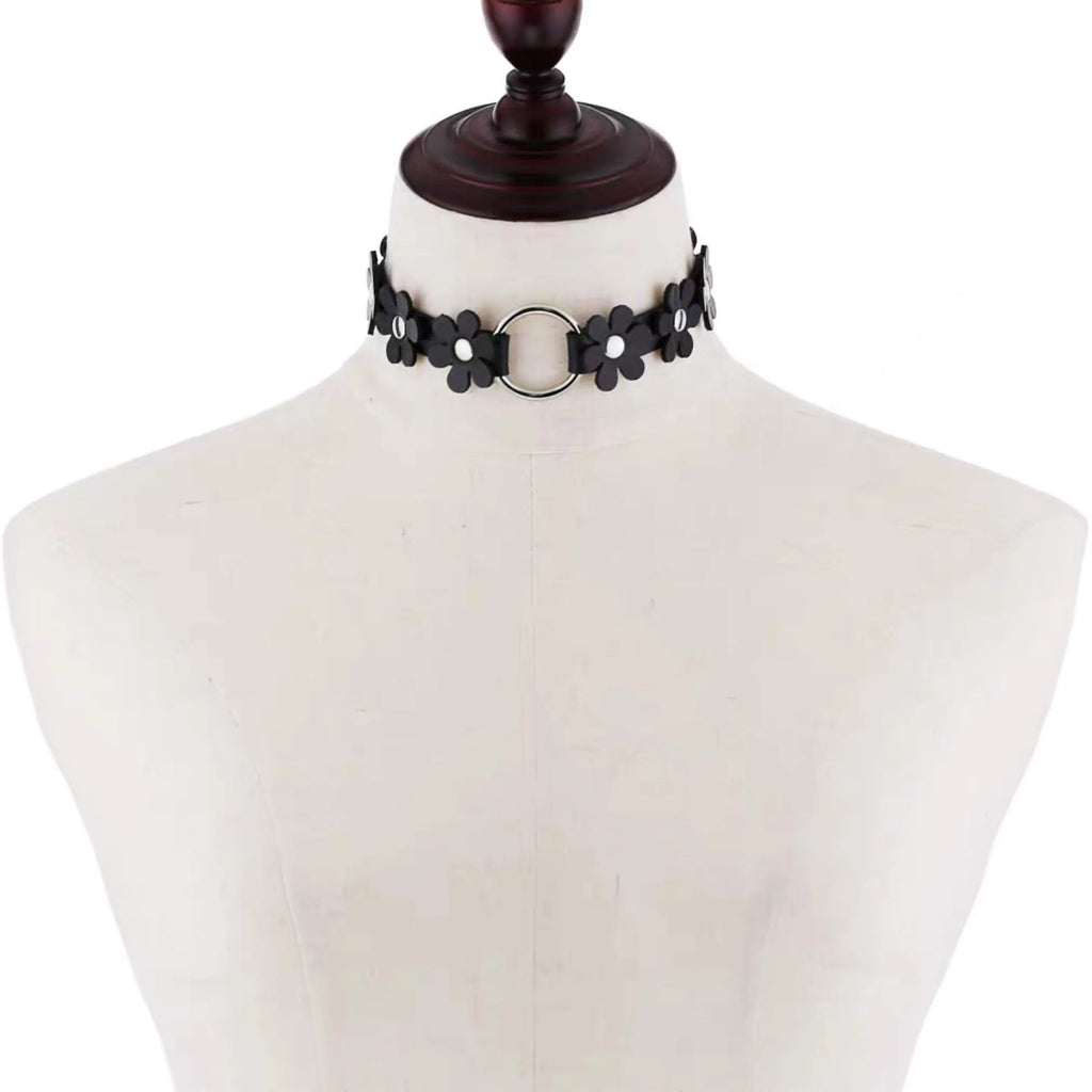 Flowers O-Style Choker