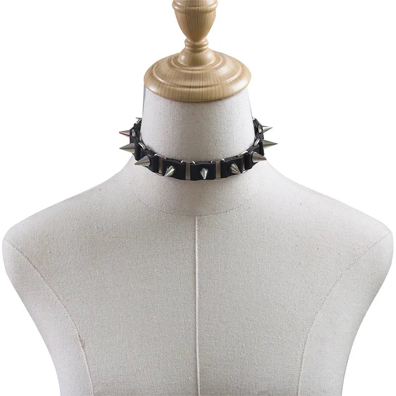 Punk Point Rivets Collar Choker