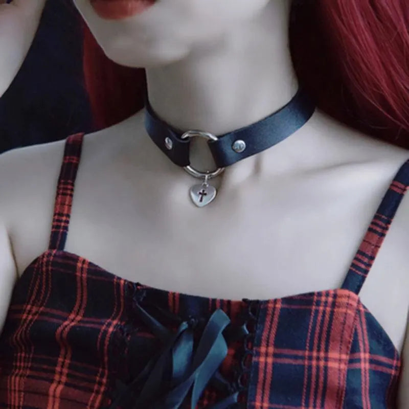 Love Heart Circle Choker