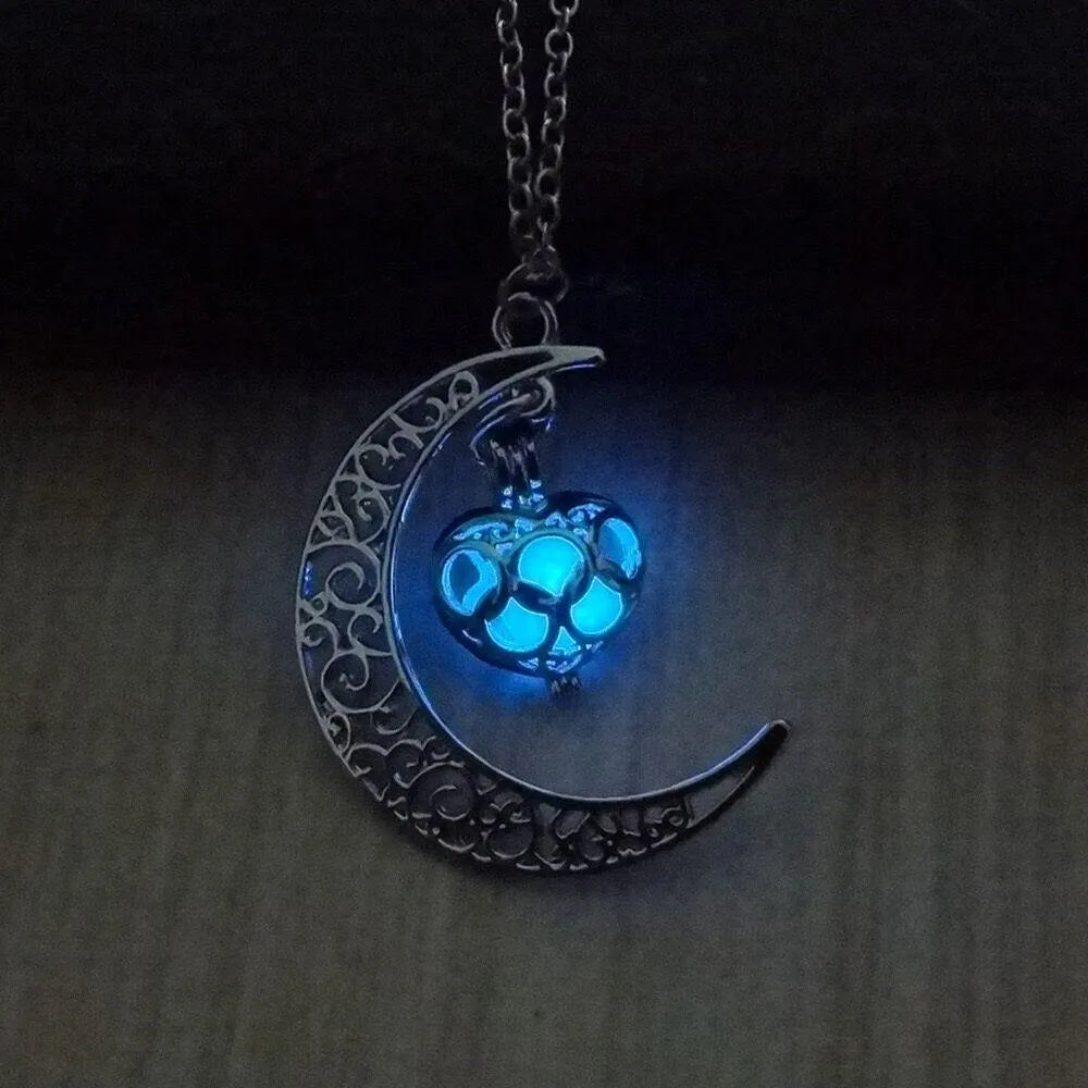 Moon Luminous Necklace